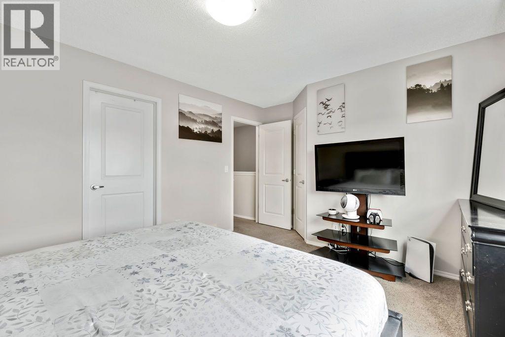 227 Cranford Way Se Property Photo 10