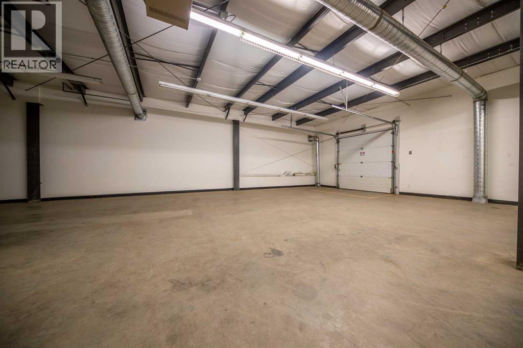 8704 99 Street Property Photo 19