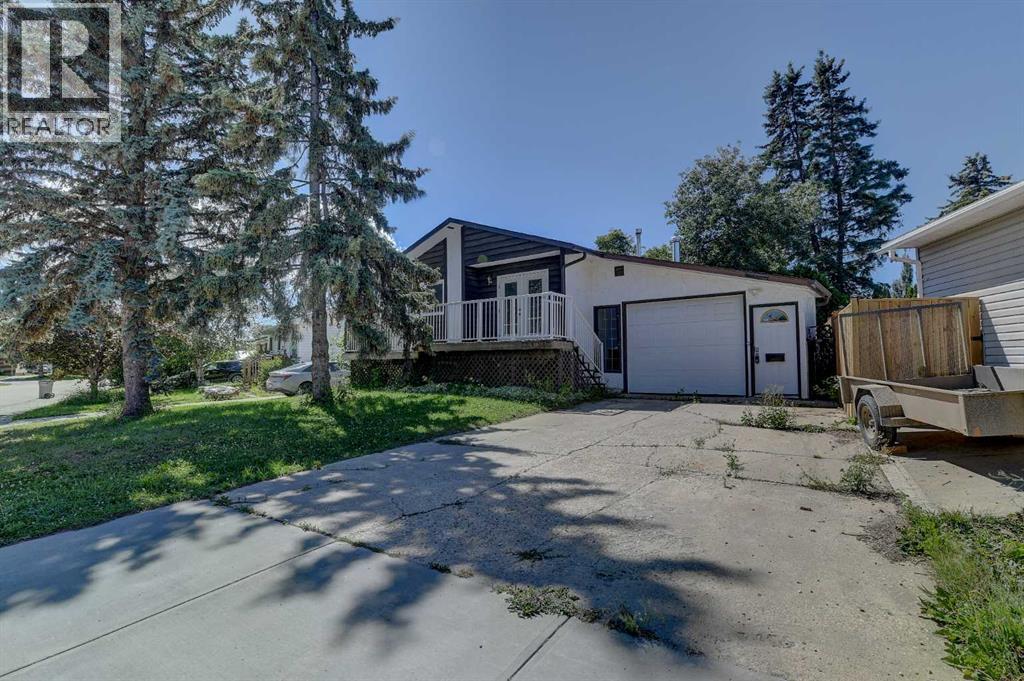 7314 98 Street Property Photo 2