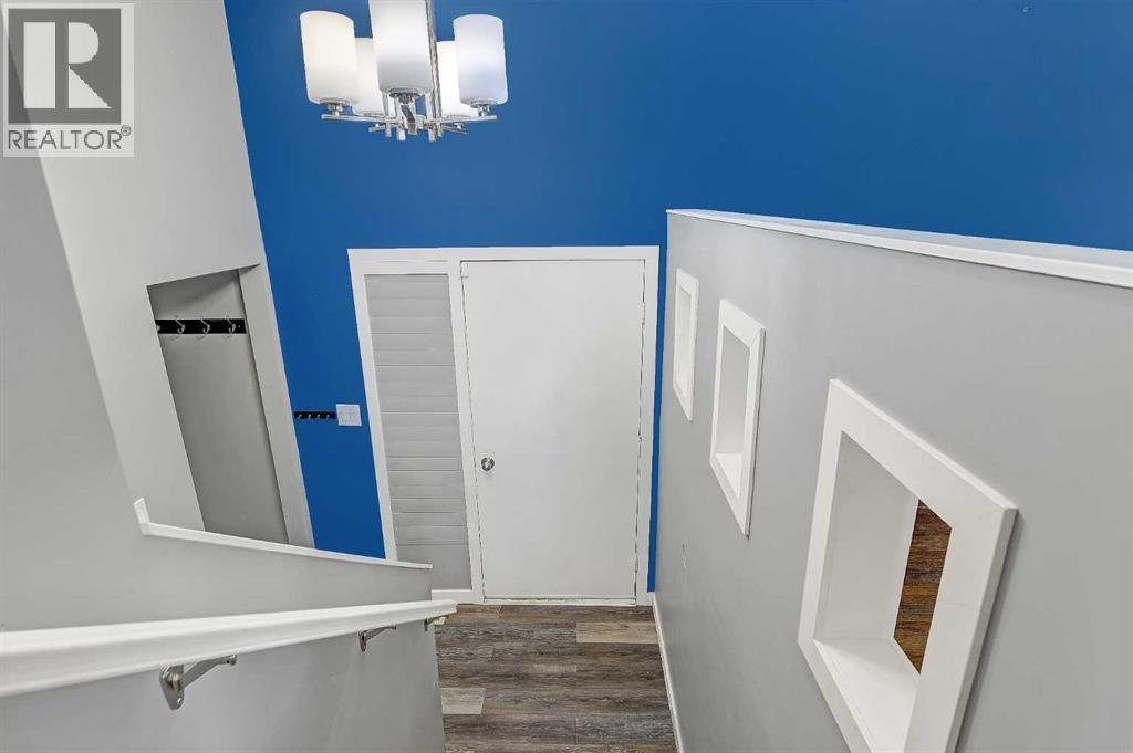 7314 98 Street Property Photo 4
