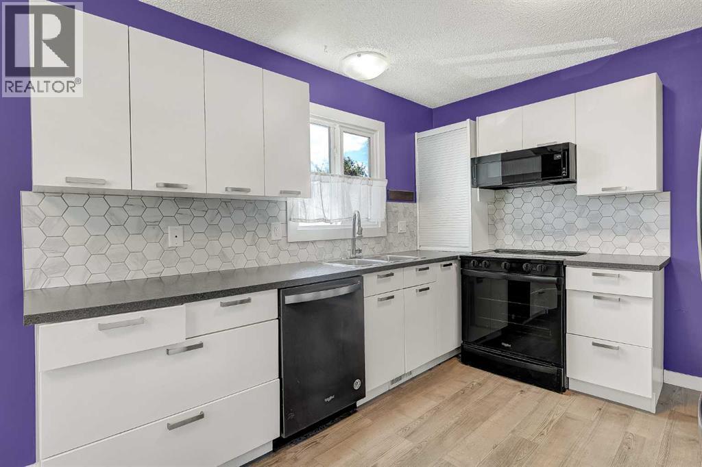 7314 98 Street Property Photo 11