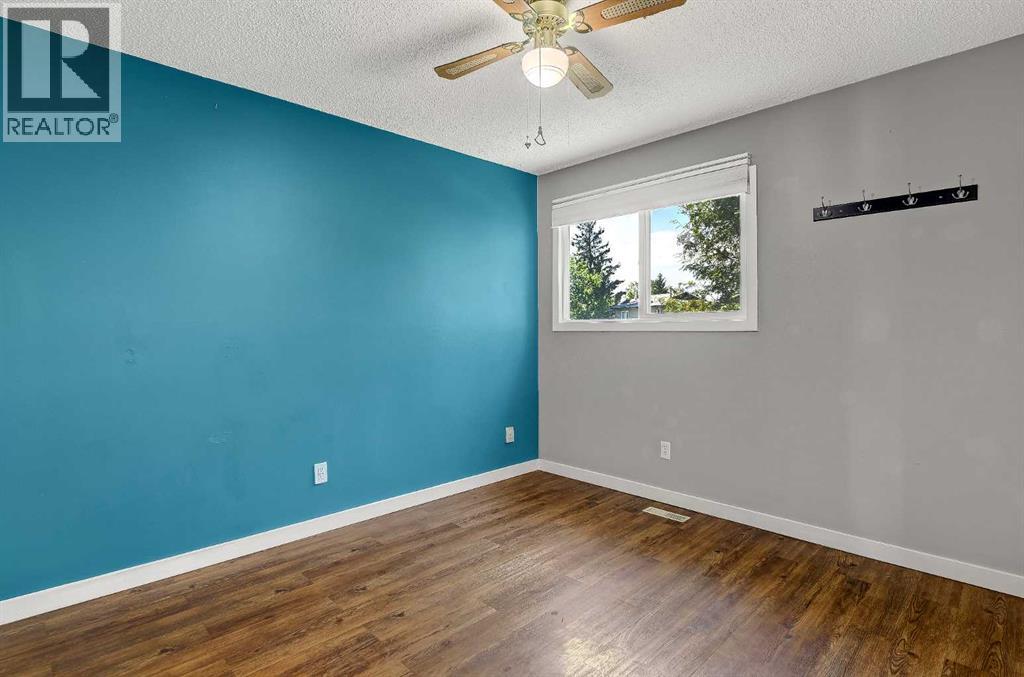 7314 98 Street Property Photo 14