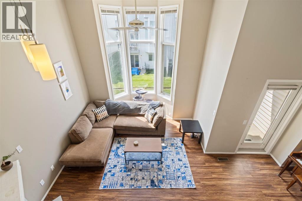 623 Hawkstone Manor Nw Property Photo 6