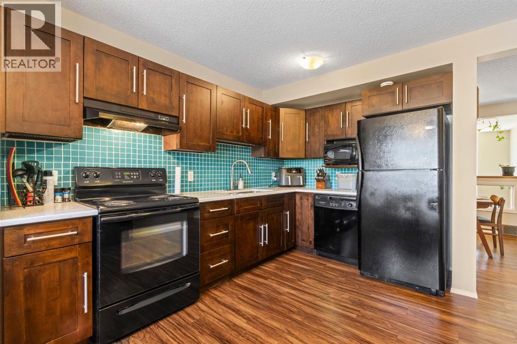 623 Hawkstone Manor Nw Property Photo 12
