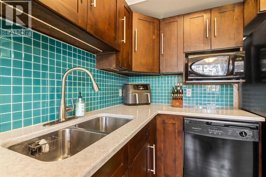 623 Hawkstone Manor Nw Property Photo 13