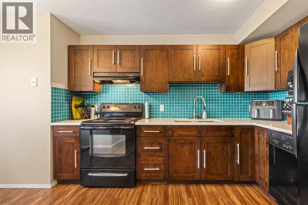 623 Hawkstone Manor Nw Property Photo 14
