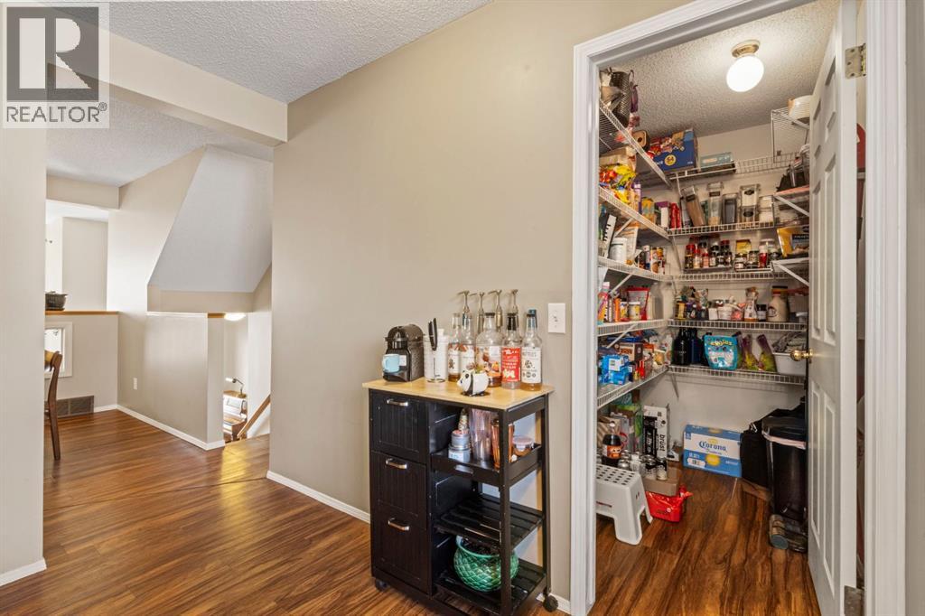 623 Hawkstone Manor Nw Property Photo 16