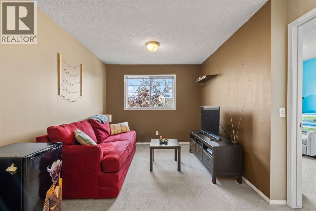 623 Hawkstone Manor Nw Property Photo 18