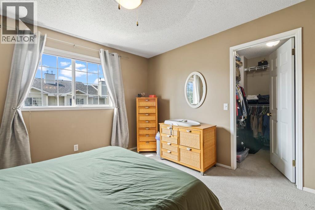 623 Hawkstone Manor Nw Property Photo 21