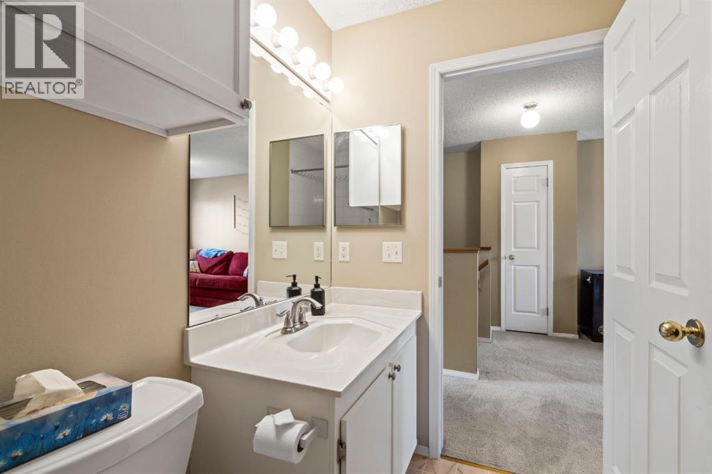 623 Hawkstone Manor Nw Property Photo 24