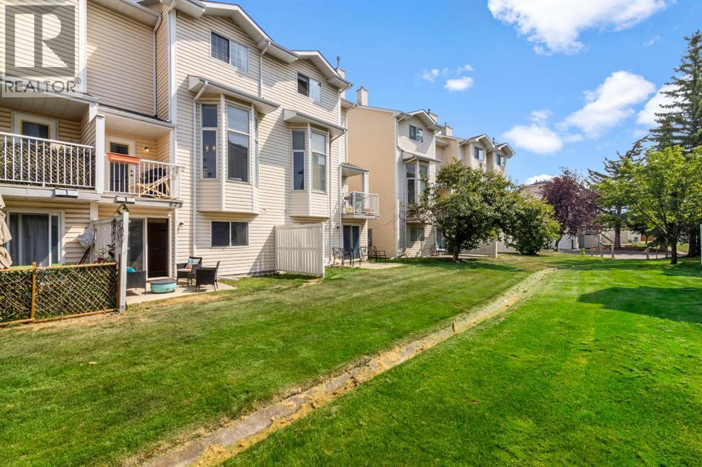 623 Hawkstone Manor Nw Property Photo 30