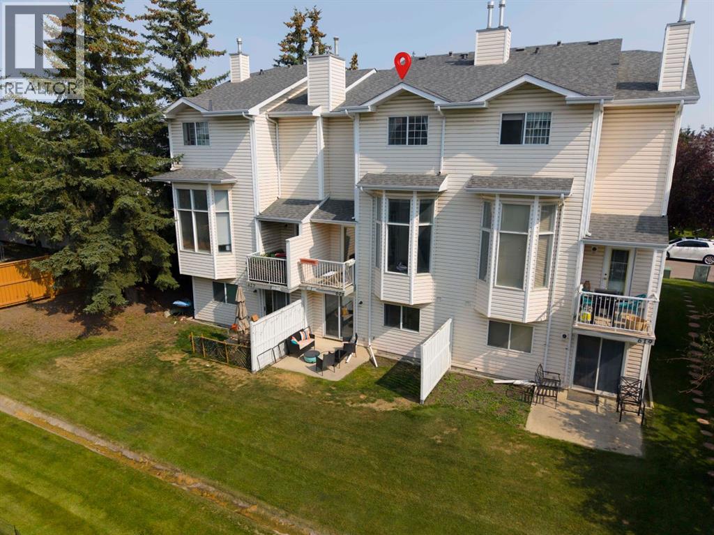 623 Hawkstone Manor Nw Property Photo 35