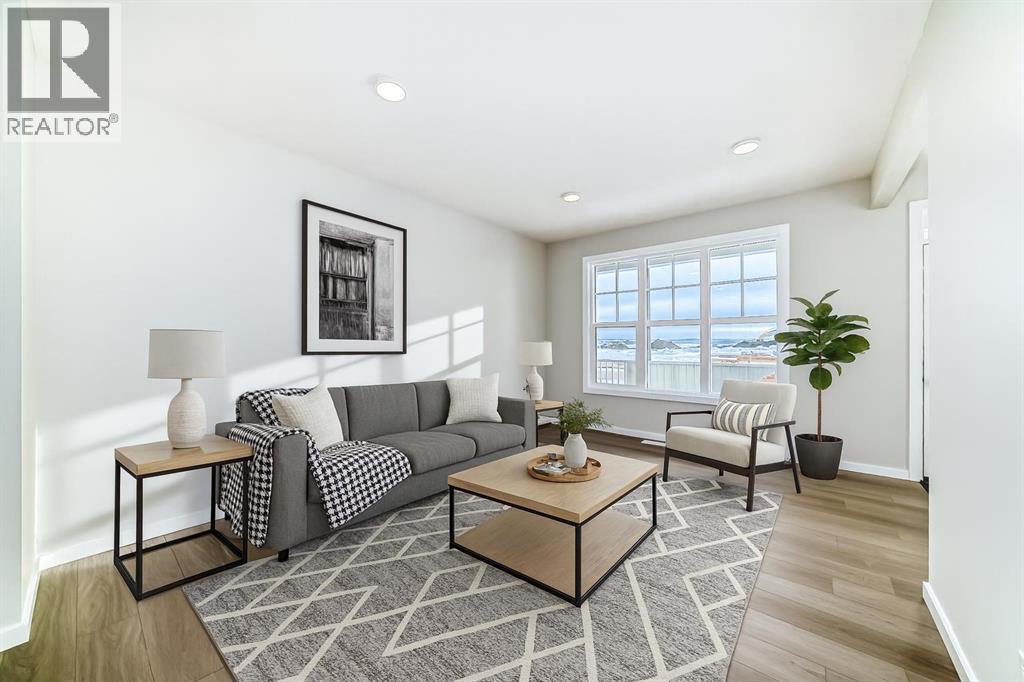 828 Sora Boulevard SE Property Photo 1