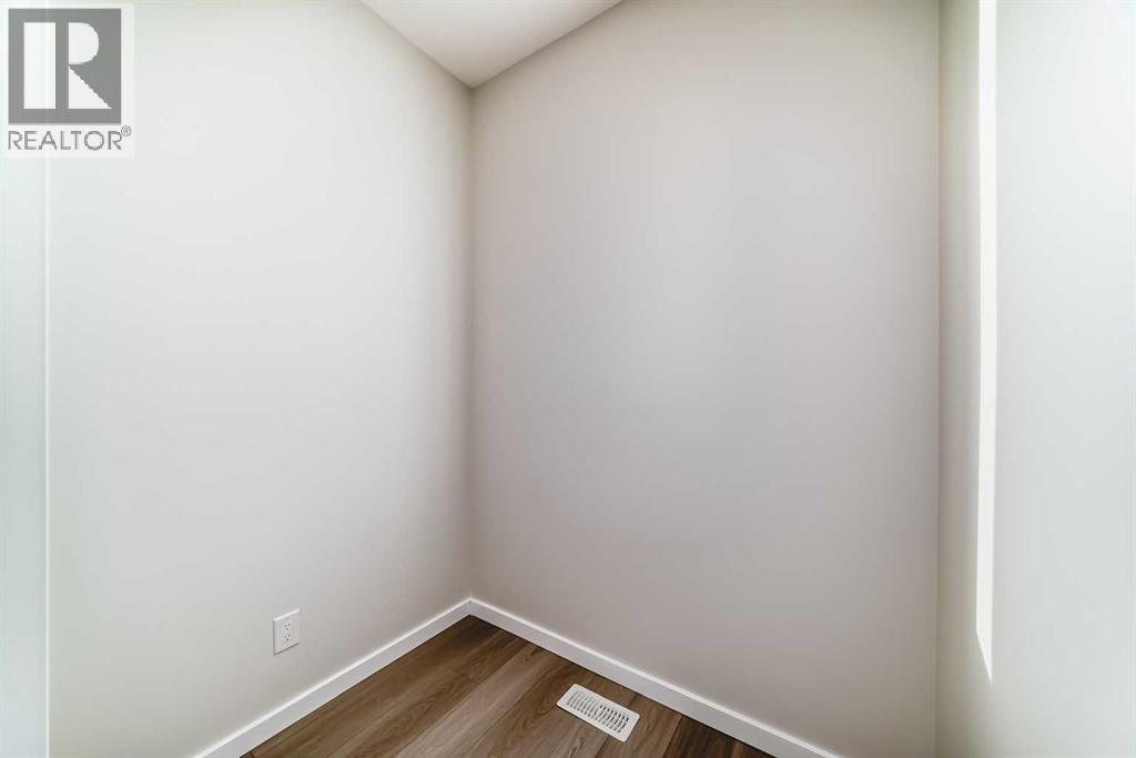 828 Sora Boulevard Se Property Photo 14