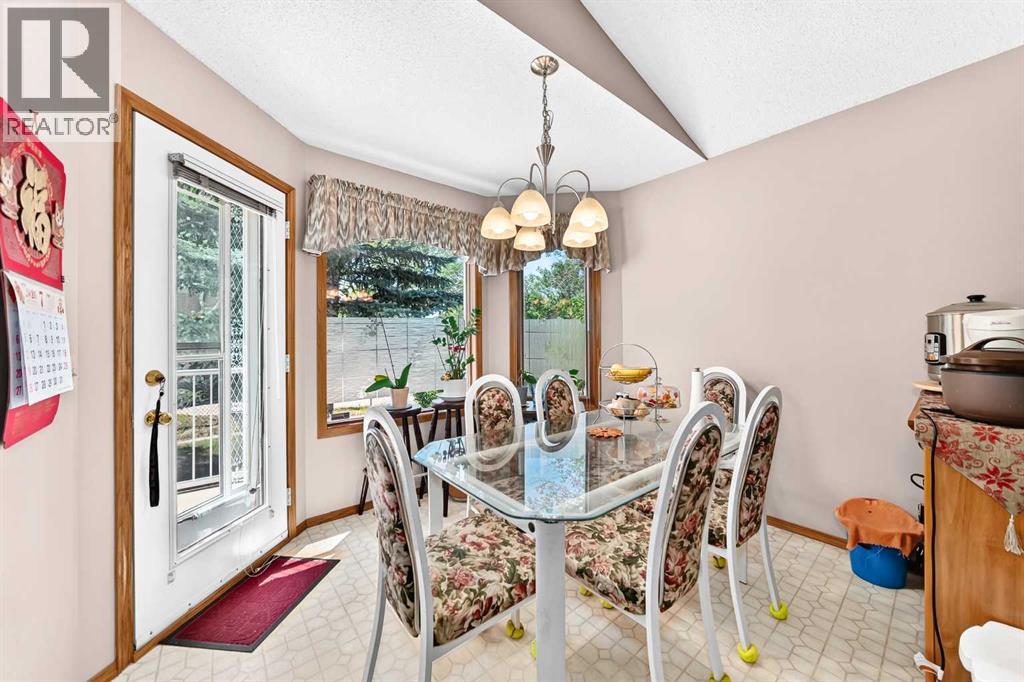 184 Hampshire Circle Nw Property Photo 12