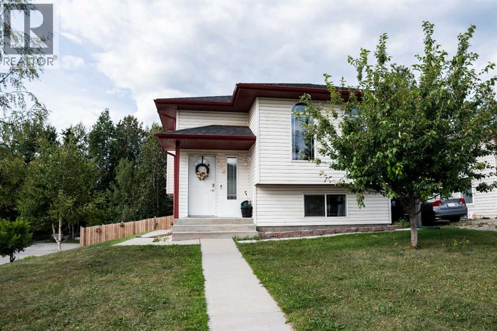 382 Skogg Avenue Property Photo 1