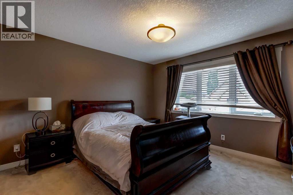 6 Elgin Meadows Road Se Property Photo 14