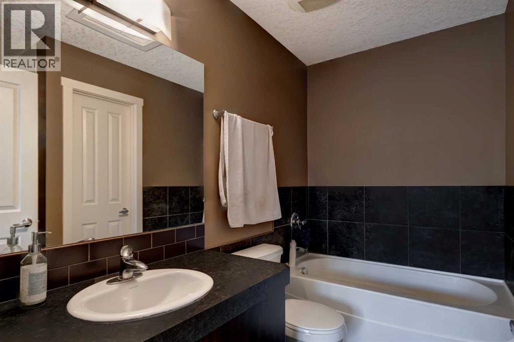 6 Elgin Meadows Road Se Property Photo 17