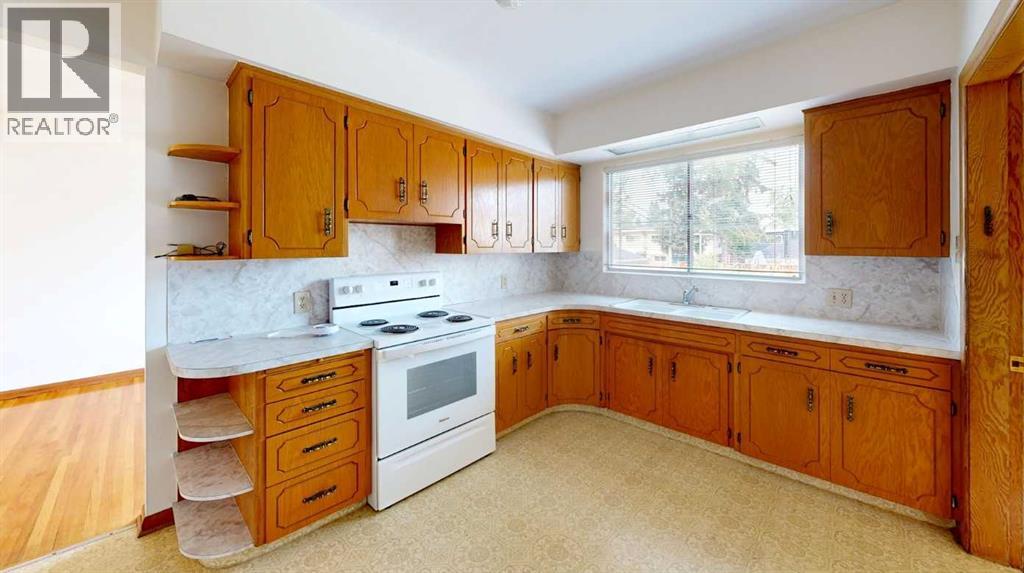 712 55 Avenue Sw Property Photo 8