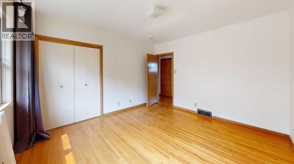 712 55 Avenue Sw Property Photo 10