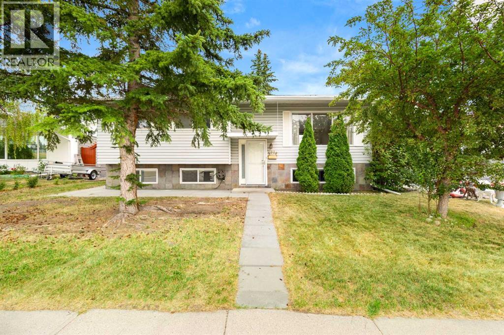 6008 Dalgetty Drive Nw Property Photo 2