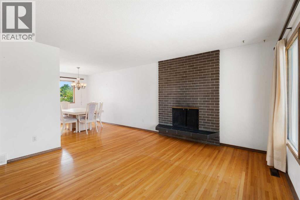 6008 Dalgetty Drive Nw Property Photo 6