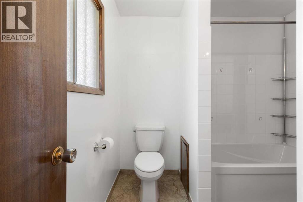 6008 Dalgetty Drive Nw Property Photo 22