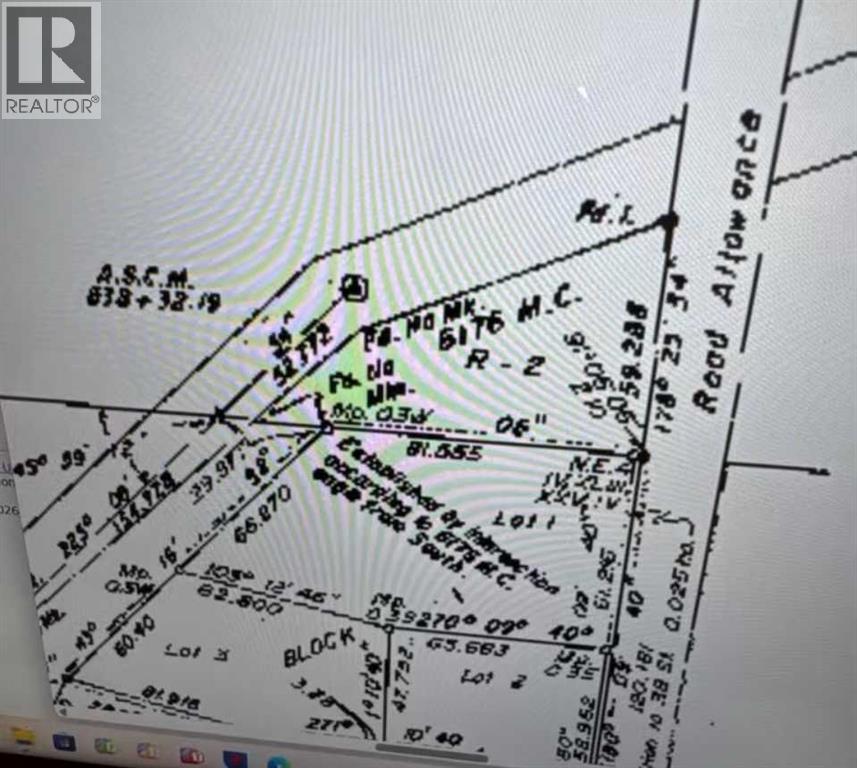 5260 38 Street Property Photo 2