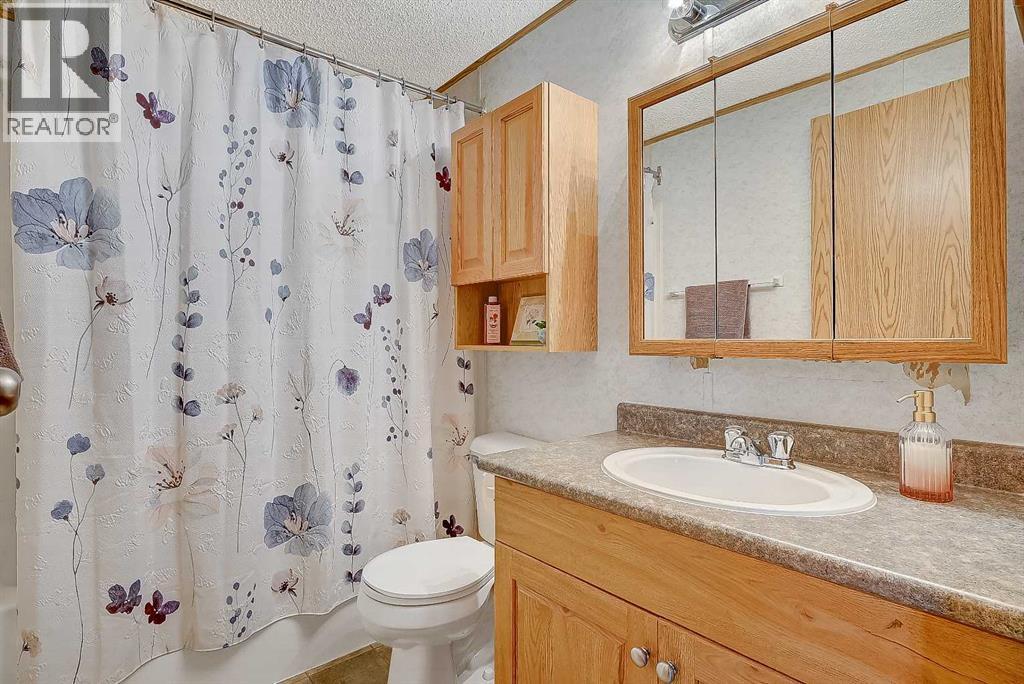 9511 111 Avenue Property Photo 8