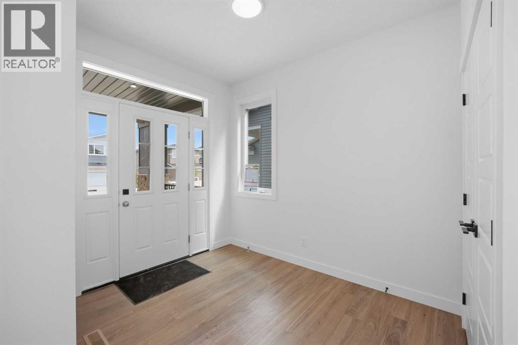 265 Dawson Wharf Crescent E Property Photo 5