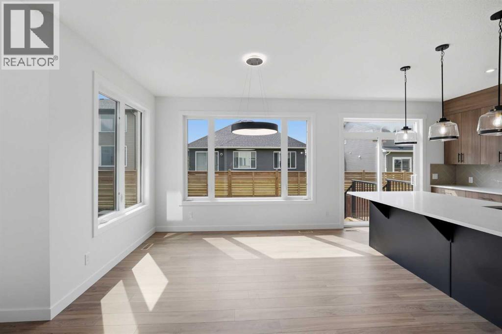 265 Dawson Wharf Crescent E Property Photo 12