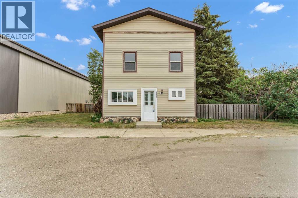 211 Main Street Property Photo 1