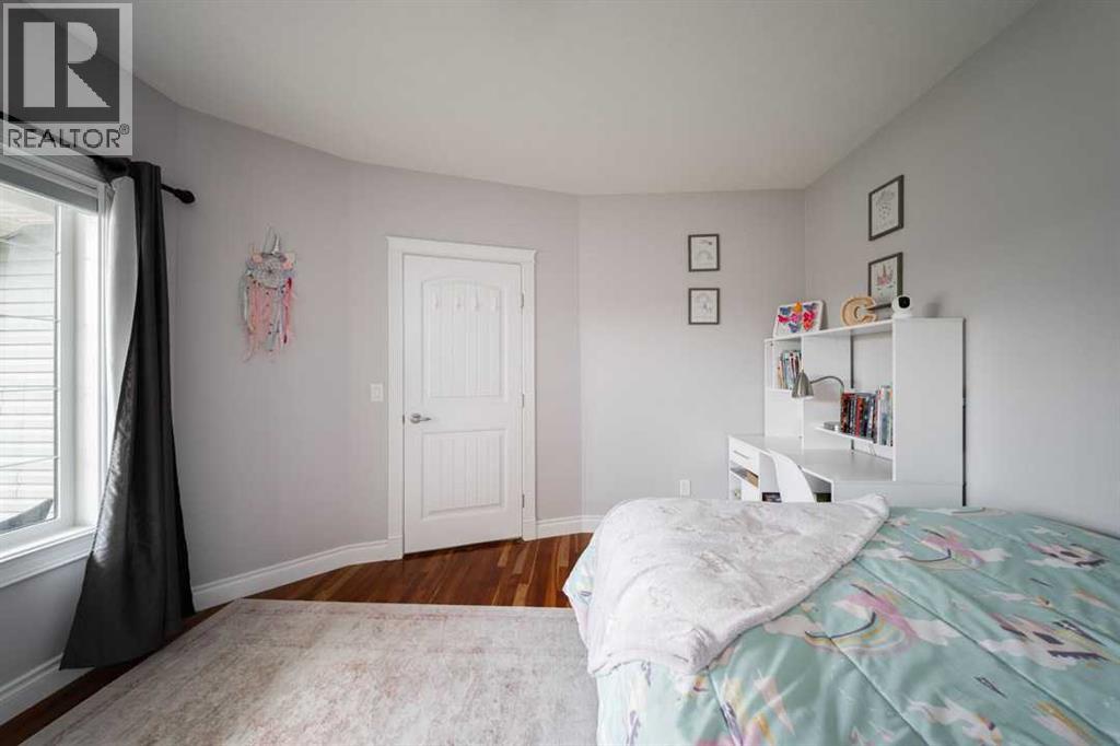 521 Walnut Crescent Property Photo 17