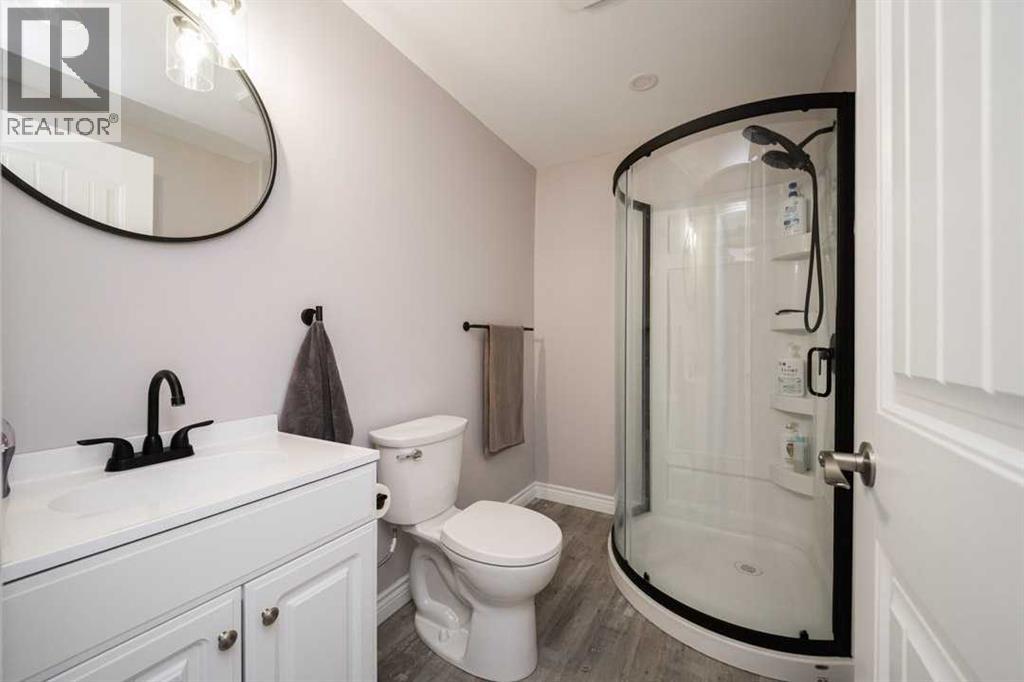 521 Walnut Crescent Property Photo 33