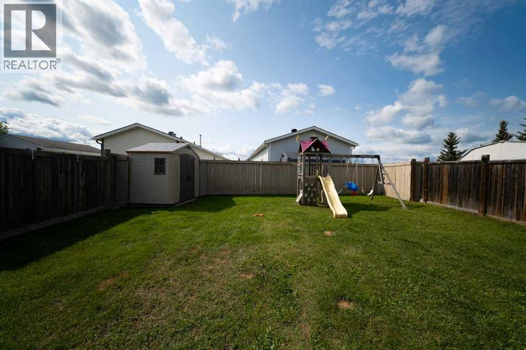 521 Walnut Crescent Property Photo 35