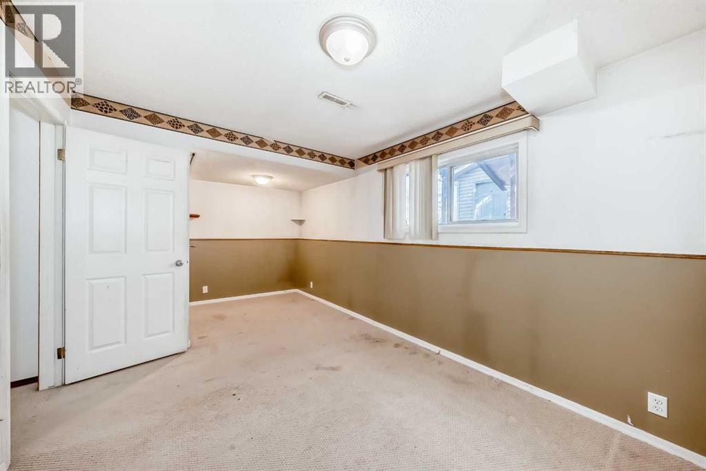 243 Erin Meadow Close Property Photo 34