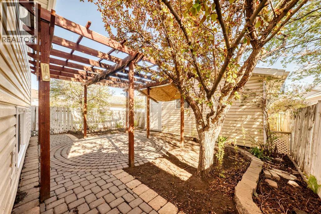 243 Erin Meadow Close Property Photo 44