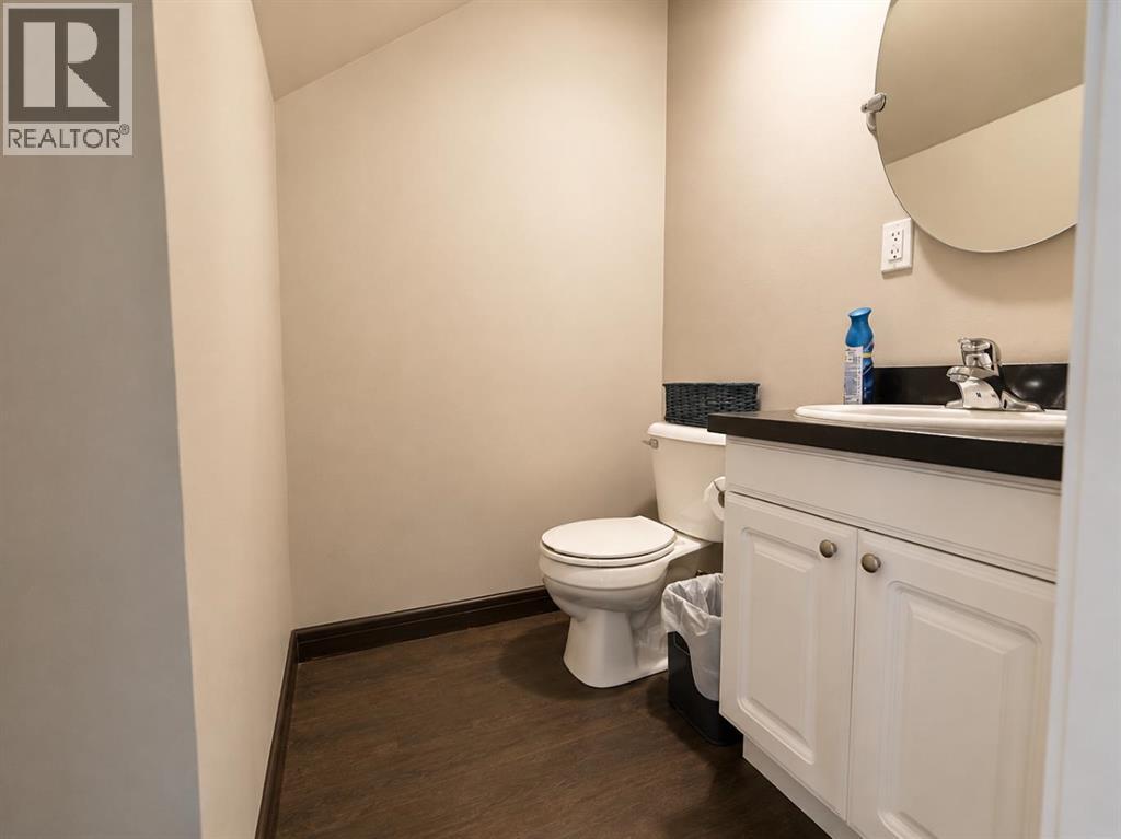 10014 102 Avenue Property Photo 12
