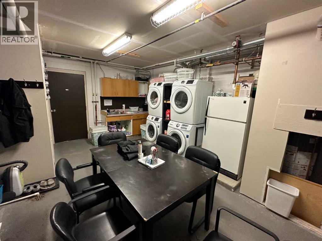 10014 102 Avenue Property Photo 15