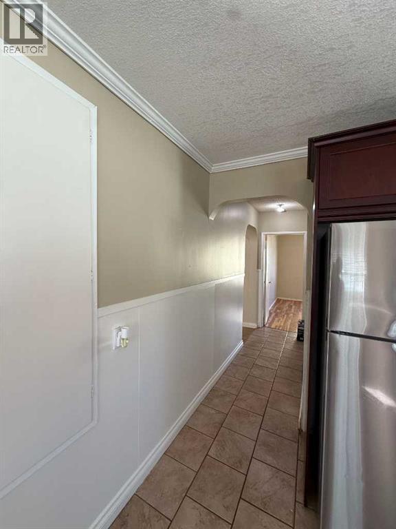 1109 50 Street Property Photo 12
