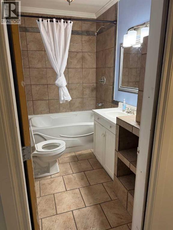 1109 50 Street Property Photo 19
