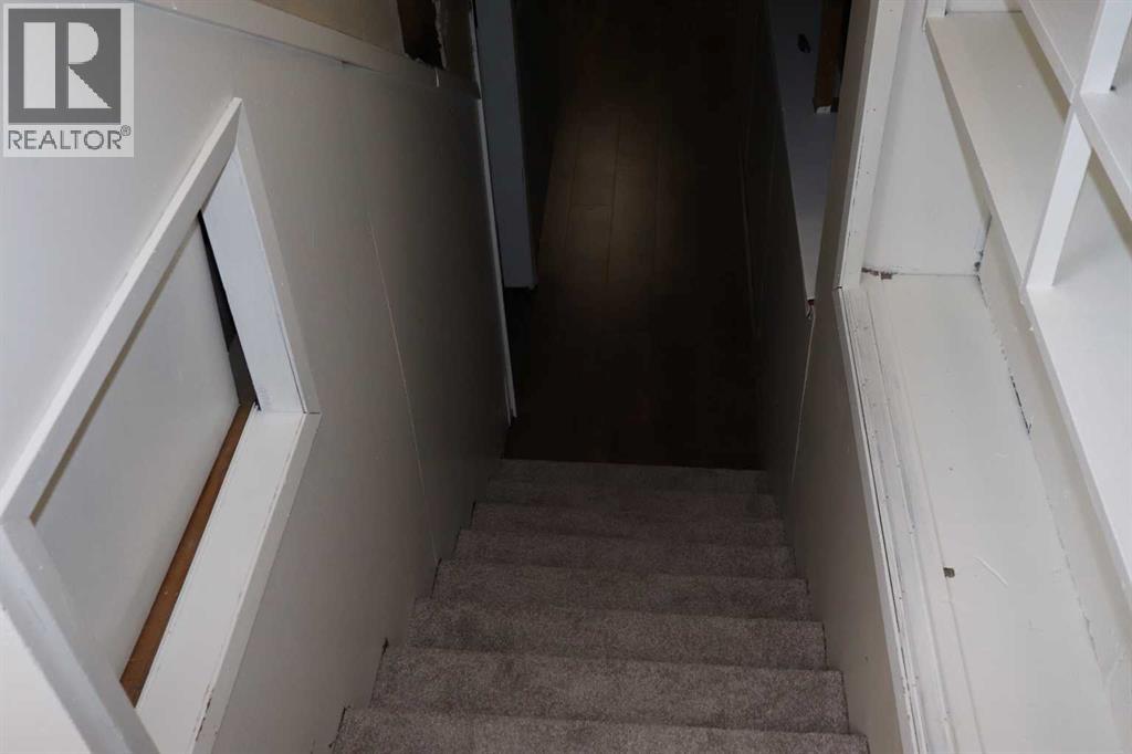 1109 50 Street Property Photo 31