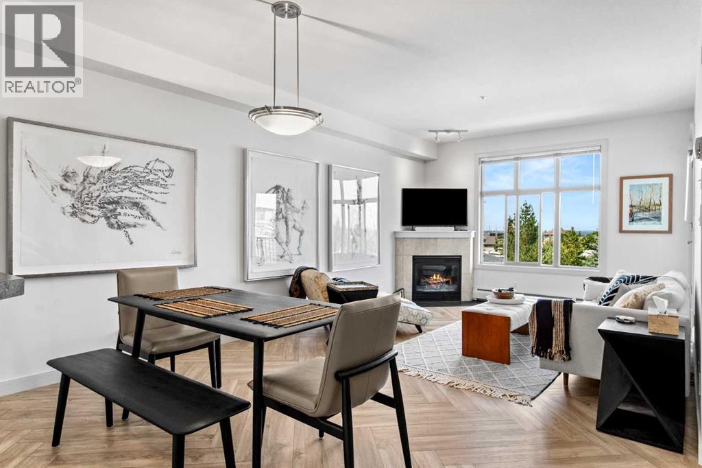 100 Lakeway Boulevard Property Photo 1