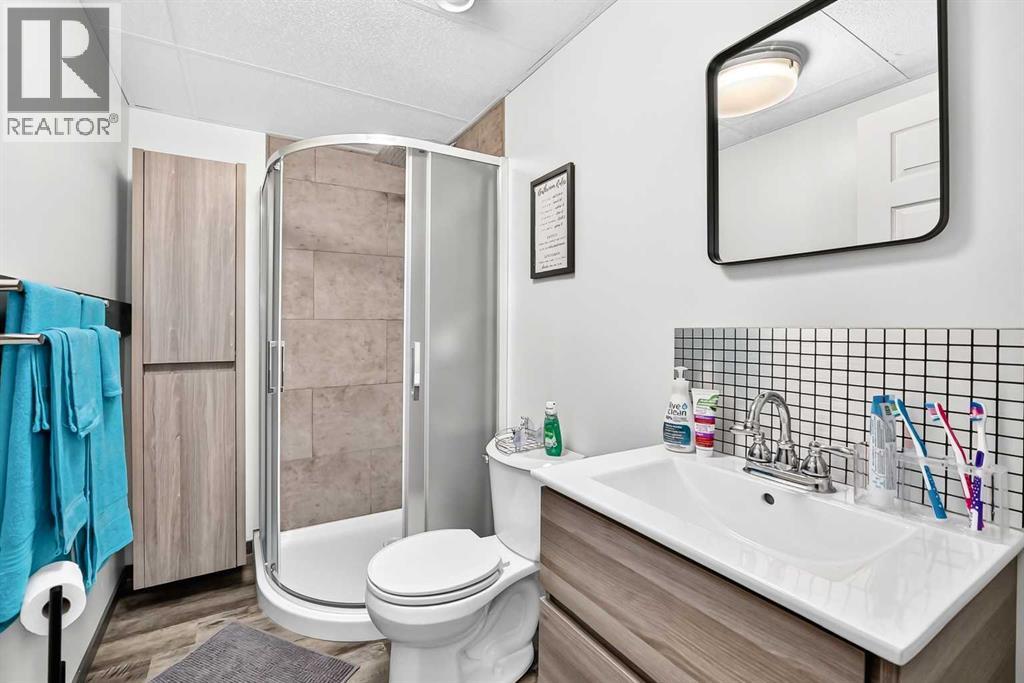 4446 54a Avenue Crescent Property Photo 30