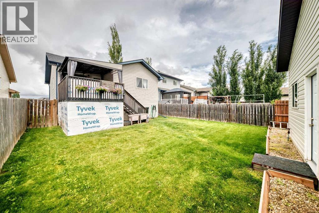 4446 54a Avenue Crescent Property Photo 37