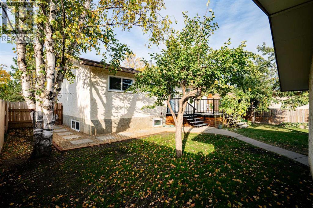 6209 42 Avenue Property Photo 4