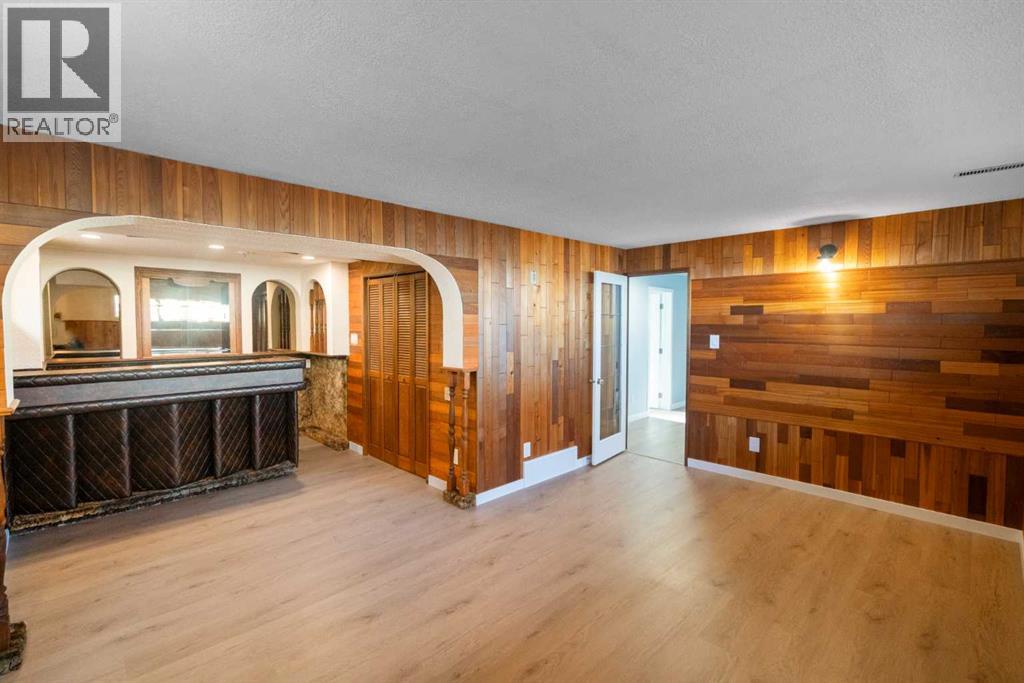 6209 42 Avenue Property Photo 18