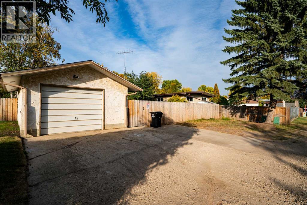 6209 42 Avenue Property Photo 26