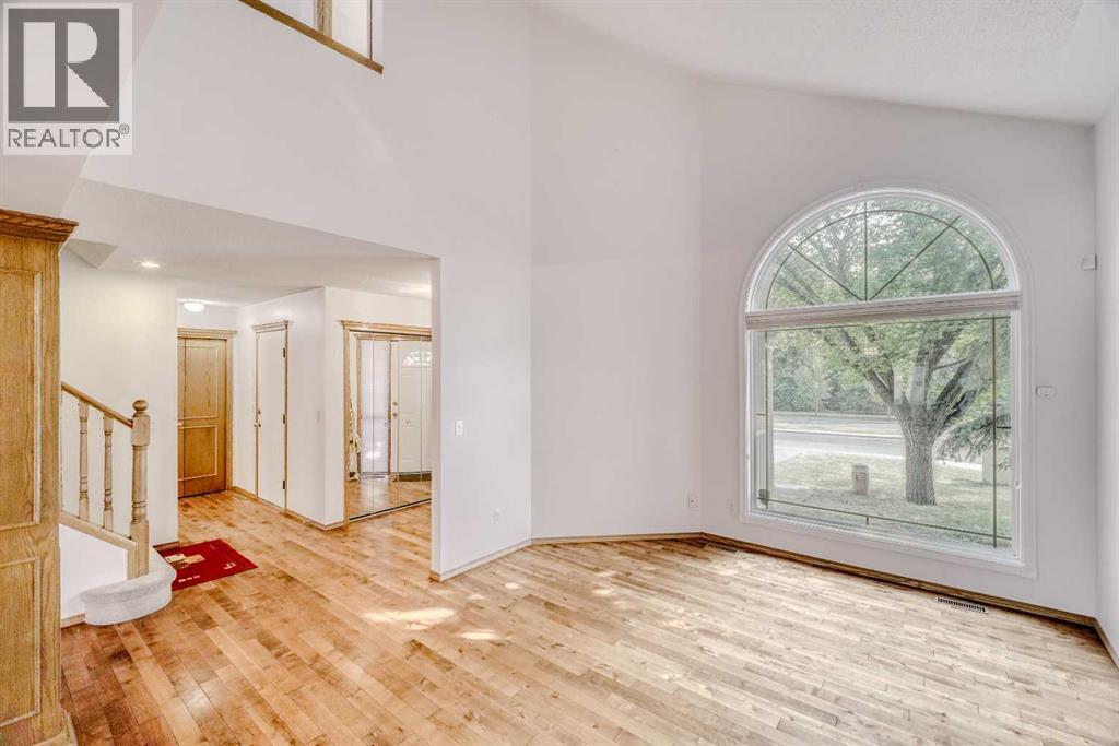 10057 Hamptons Boulevard Nw Property Photo 5
