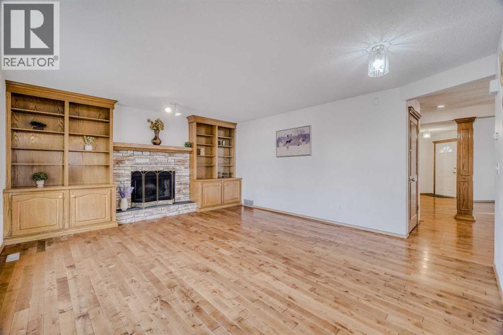 10057 Hamptons Boulevard Nw Property Photo 12